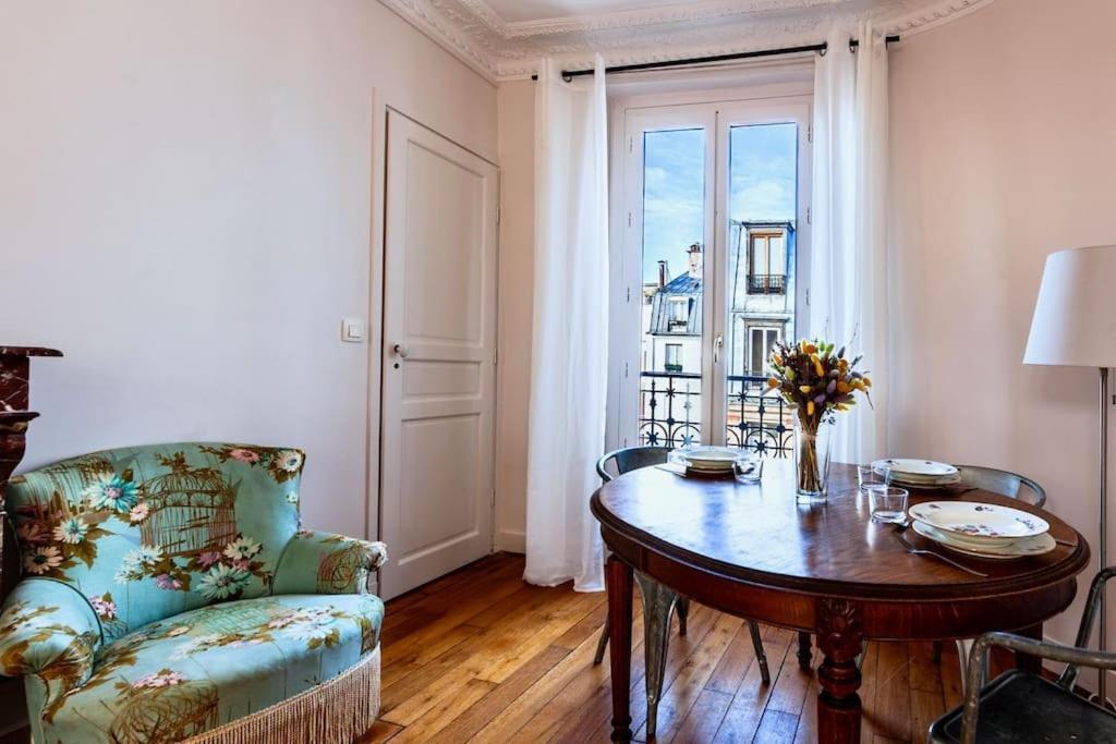 Charmant Appartement Au Coeur De ปารีส ภายนอก รูปภาพ
